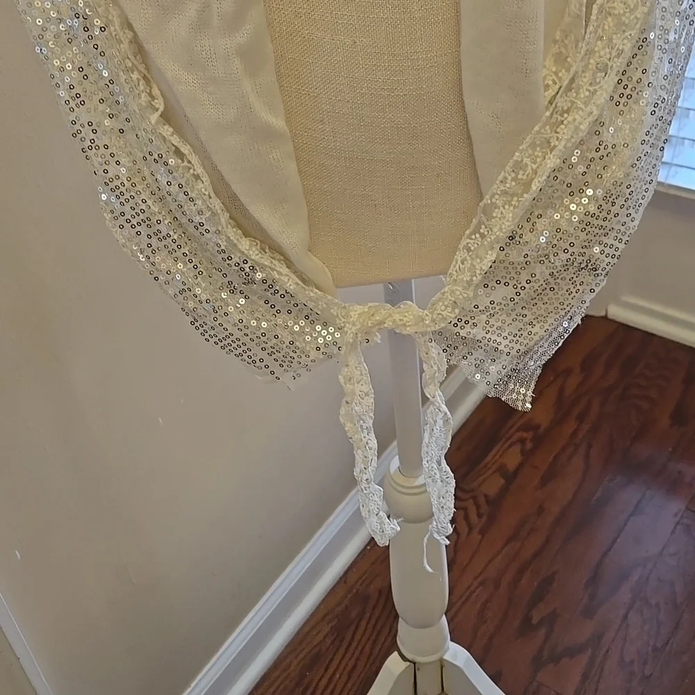 FROM THE GOOD BEAD Elegant Cream Shawl Lace Silver Sequin Details New with tags